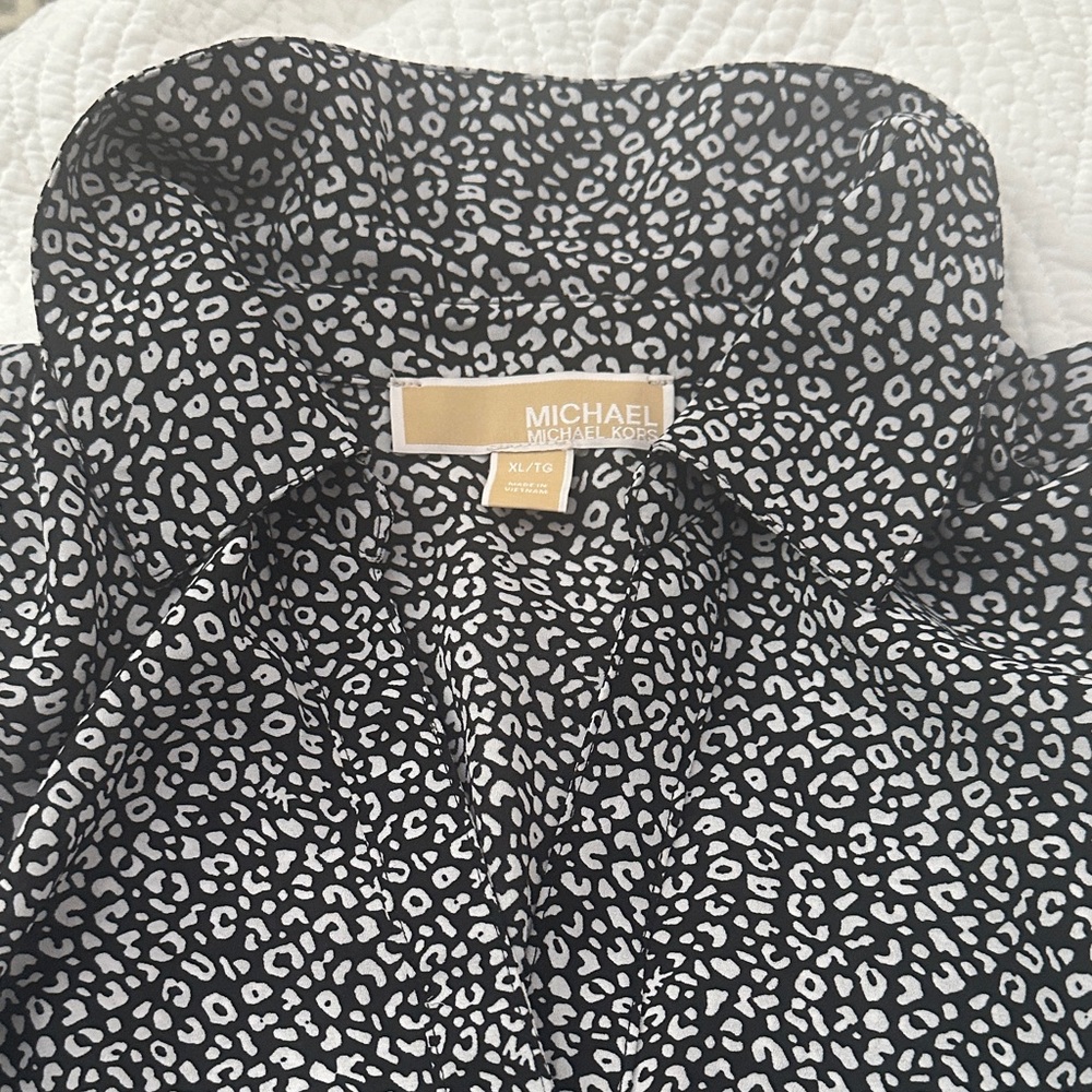 Michael Kors  Sleeveless Animal Print Blouse XL